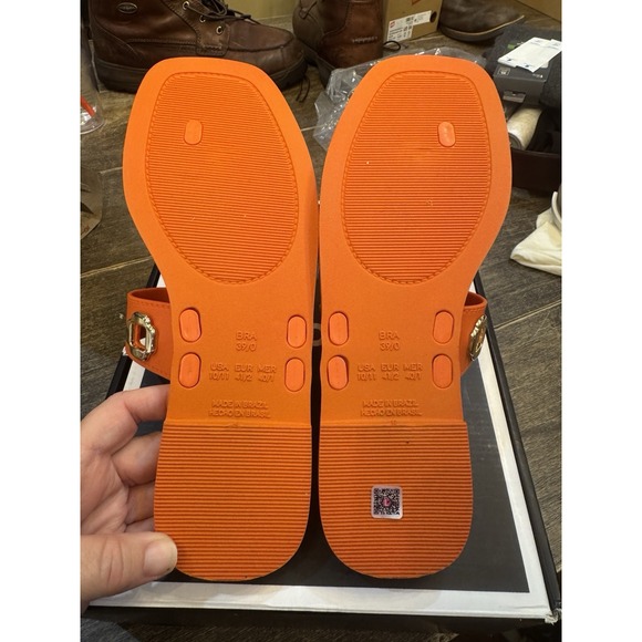Larroude Women\'s Orange Gold Milan Grommet Thong Sandals Size 10/11 $140 MSRP‎ main image 2